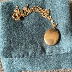 Kinn Studio 10K Gold Maison Oval Locket